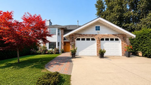 431 Ewen Avenue  New Westminster, BC V3M 5B5