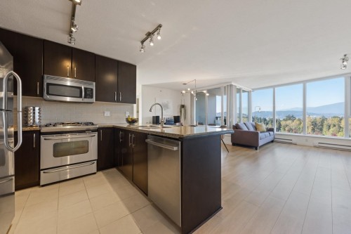 1603-651 Nootka Way, Port Moody, BC - Indoor Photo Showing Kitchen With Stainless Steel Kitchen With Upgraded Kitchen