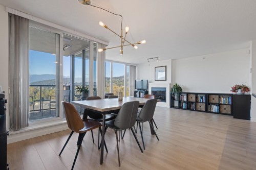 1603-651 Nootka Way, Port Moody, BC - Indoor Photo Showing Dining Room