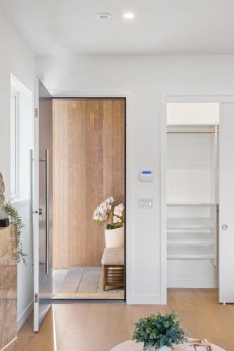 2-6040 Larch Street, Vancouver, BC - Indoor Photo Showing Other Room