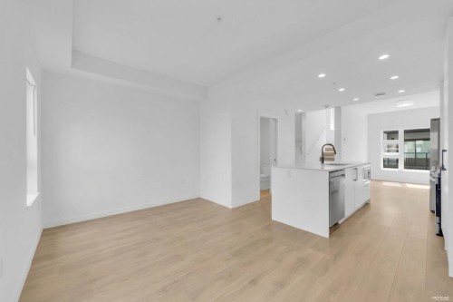 137-535 2Nd Street E, North Vancouver, BC - Indoor