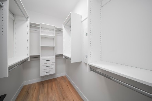 8563 11Th Avenue, Burnaby, BC - Indoor With Storage