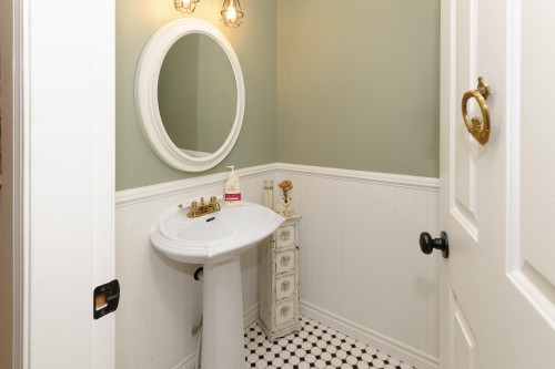 12612 215 Street, Maple Ridge, BC - Indoor Photo Showing Bathroom