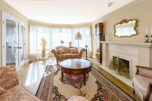 12612 215 Street, Maple Ridge, BC - Indoor Photo Showing Living Room With Fireplace