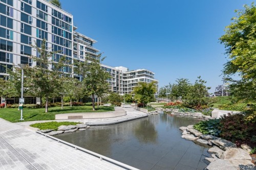 607-8833 Hazelbridge Way, Richmond, BC - Outdoor