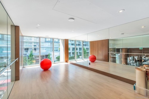 607-8833 Hazelbridge Way, Richmond, BC - Indoor