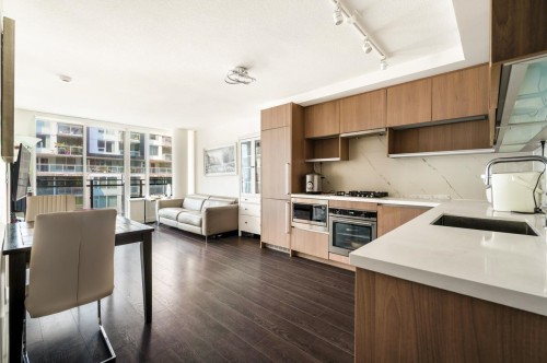 607-8833 Hazelbridge Way, Richmond, BC - Indoor Photo Showing Kitchen With Upgraded Kitchen