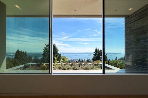 2390 Westhill Drive, West Vancouver, BC - Indoor Photo Showing Other Room With Body Of Water