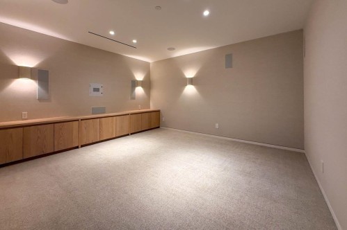2390 Westhill Drive, West Vancouver, BC - Indoor Photo Showing Other Room