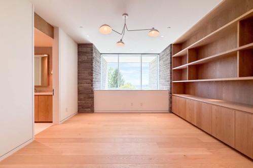 2390 Westhill Drive, West Vancouver, BC - Indoor Photo Showing Other Room