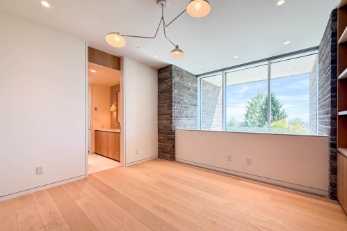 2390 Westhill Drive, West Vancouver, BC - Indoor Photo Showing Other Room