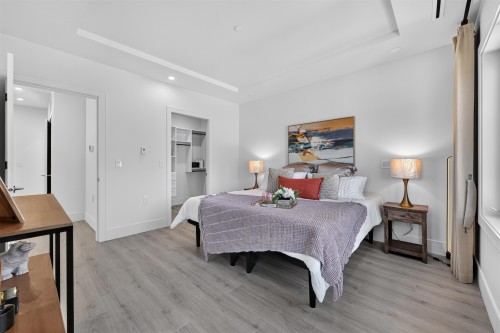 425 56Th Avenue E, Vancouver, BC - Indoor Photo Showing Bedroom