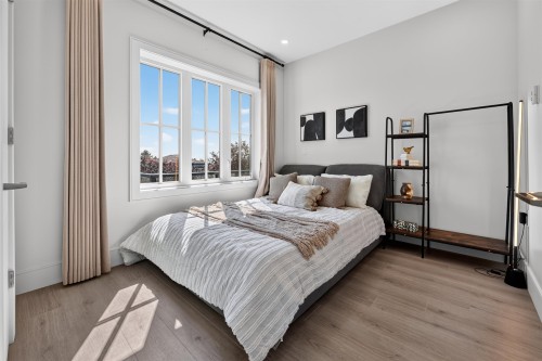 425 56Th Avenue E, Vancouver, BC - Indoor Photo Showing Bedroom