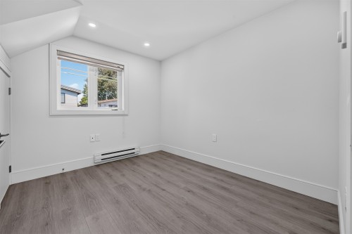 425 56Th Avenue E, Vancouver, BC - Indoor Photo Showing Other Room