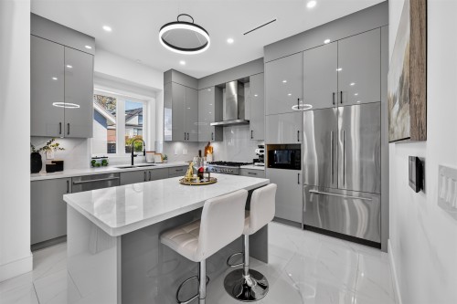 425 56Th Avenue E, Vancouver, BC - Indoor Photo Showing Other Room