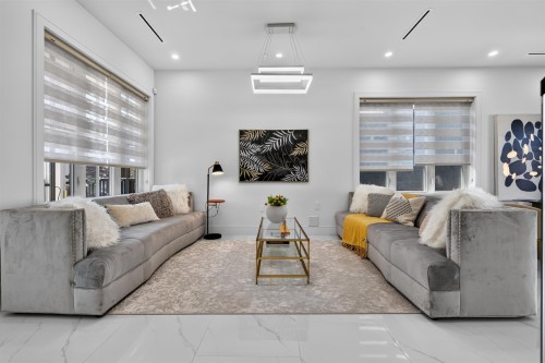 425 56Th Avenue E, Vancouver, BC - Indoor Photo Showing Living Room