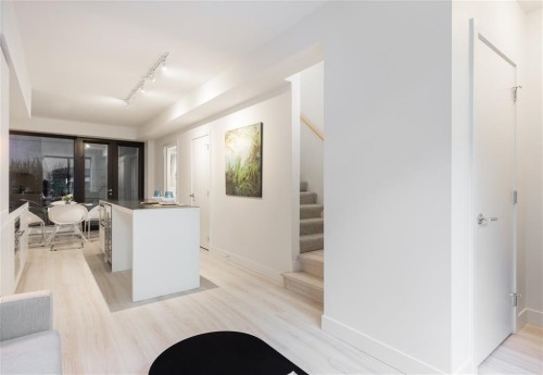 1135 Hornby Street, Vancouver, BC - Indoor Photo Showing Other Room