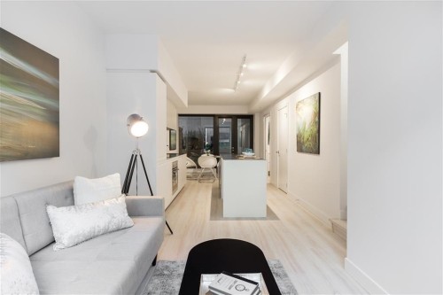 1135 Hornby Street, Vancouver, BC - Indoor
