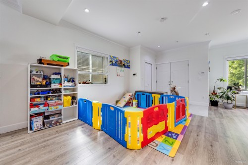 621 65Th Avenue E, Vancouver, BC - Indoor Photo Showing Other Room