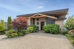 2512 Palmerston Avenue  West Vancouver, BC V7V 2W5