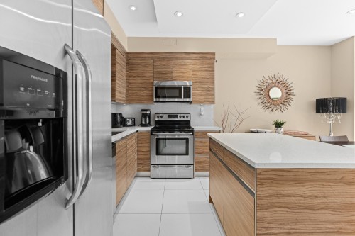 2512 Palmerston Avenue, West Vancouver, BC - Indoor Photo Showing Kitchen