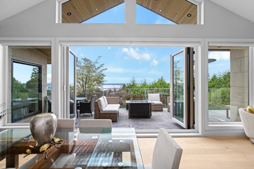 2512 Palmerston Avenue, West Vancouver, BC - 