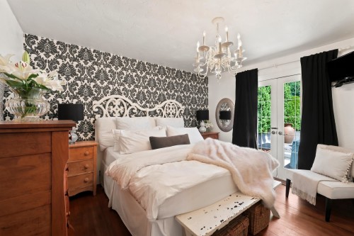 359 Ioco Road, Port Moody, BC - Indoor Photo Showing Bedroom