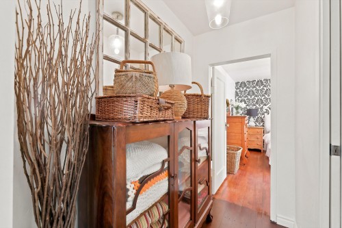 359 Ioco Road, Port Moody, BC - Indoor Photo Showing Other Room