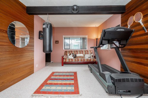 6565 Sumas Drive, Burnaby, BC - Indoor Photo Showing Gym Room