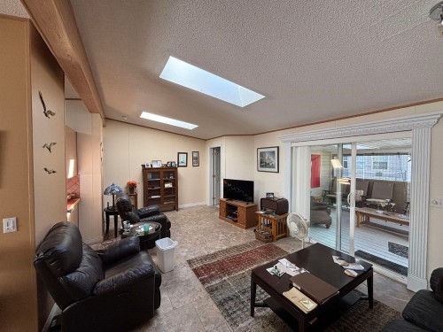 32-5575 Mason Road, Sechelt, BC 