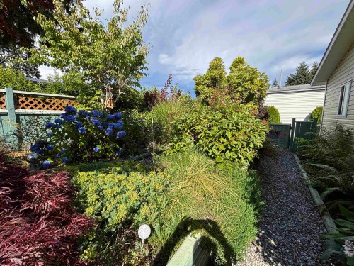 32-5575 Mason Road, Sechelt, BC 