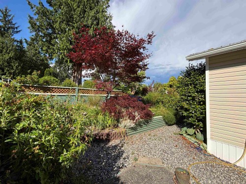 32-5575 Mason Road, Sechelt, BC 