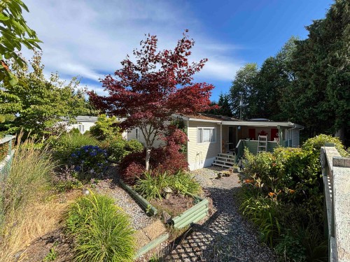 32-5575 Mason Road, Sechelt, BC 
