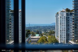 807-135 13th Street EVancouver, BC V7L 0J8