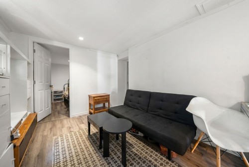 339 41St Avenue E, Vancouver, BC - Indoor