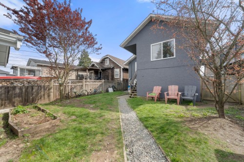 339 41St Avenue E, Vancouver, BC - Outdoor