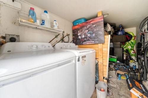 339 41St Avenue E, Vancouver, BC - Indoor Photo Showing Laundry Room