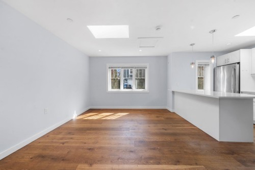 339 41St Avenue E, Vancouver, BC - Indoor Photo Showing Other Room