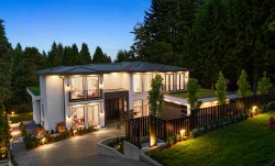 74 Laurie Crescent  West Vancouver, BC V7S 1B7