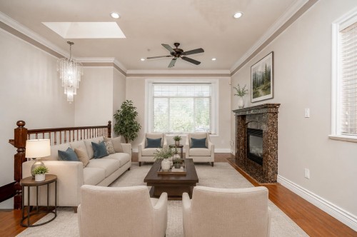 7202 Ross Street, Vancouver, BC - Indoor Photo Showing Living Room With Fireplace