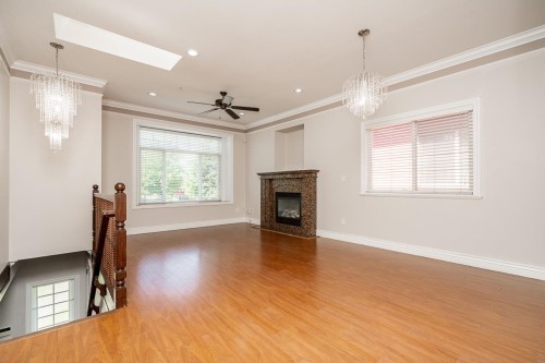 7202 Ross Street, Vancouver, BC - Indoor Photo Showing Living Room With Fireplace