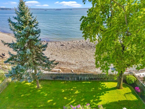 2560 Bellevue Avenue, West Vancouver, BC - Outdoor With Body Of Water With View