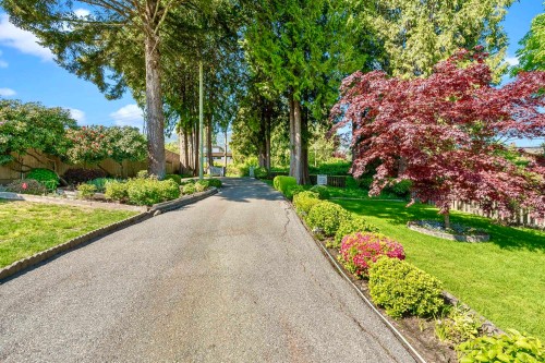 2560 Bellevue Avenue, West Vancouver, BC - Outdoor