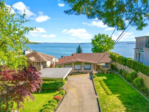 2560 Bellevue Avenue, West Vancouver, BC - Outdoor With Body Of Water