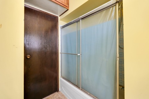 38319 Westway Avenue, Squamish, BC - Indoor