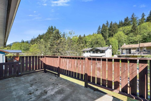 38319 Westway Avenue, Squamish, BC - Outdoor