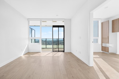 1406-6463 Silver Avenue, Burnaby, BC - Indoor Photo Showing Other Room