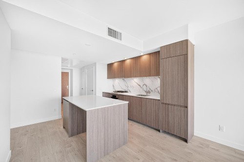 1406-6463 Silver Avenue, Burnaby, BC - Indoor