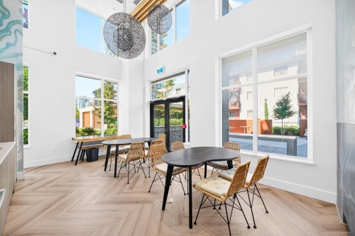 1406-6463 Silver Avenue, Burnaby, BC - Indoor Photo Showing Dining Room