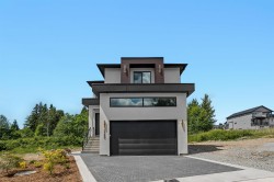 13605 231 Street Maple Ridge, BC V2X 0S2